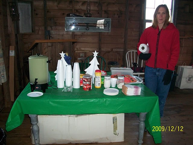 https://www.dundeemill.org/pictures/2009/2 valandtable09.jpg